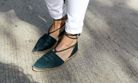 STREET STYLE INSPIRATION; FLAT ESPADRILLES.-