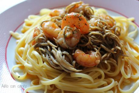 TALLARINES AL HUEVO CON GULAS Y GAMBAS AL AJILLO