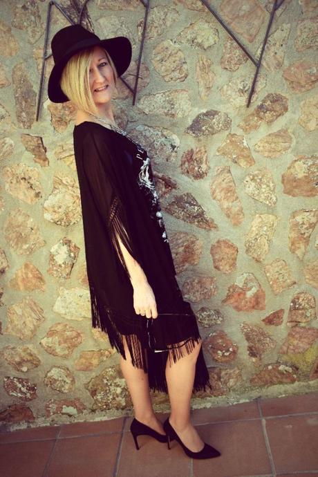 Kimono, culottes y flecos boho style