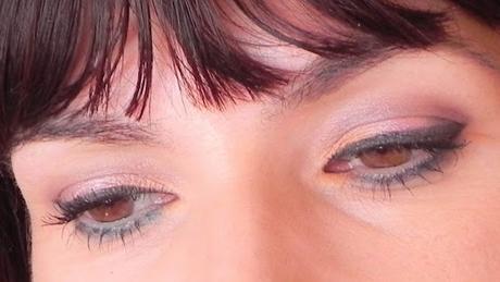 Corales (look y manicura primaverales)