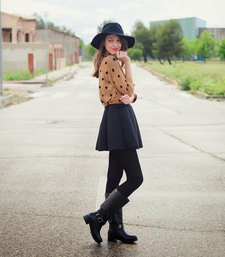 LOOK CON LUNARES LOOK CON LUNARES