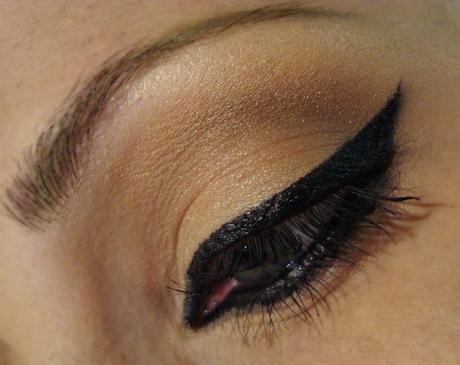 EYELINER PASO A PASO