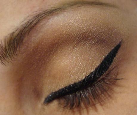 EYELINER PASO A PASO