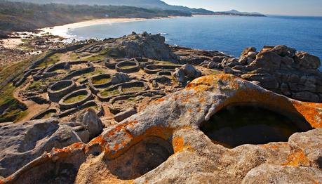 Descubren la muralla original del castro de Baroña (A Coruña)