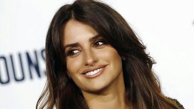 Penélope Cruz de cuero rojo en 'Zoolander 2'