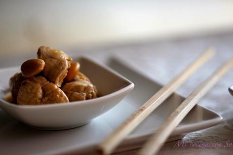 POLLO CON ALMENDRAS (THERMOMIX Y TRADICIONAL):