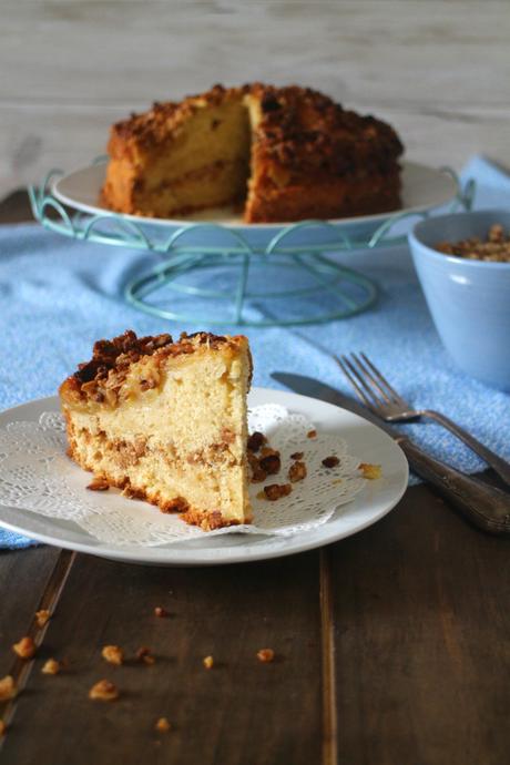 Bizcocho de manzana y muesli crujiente de miel y nueces