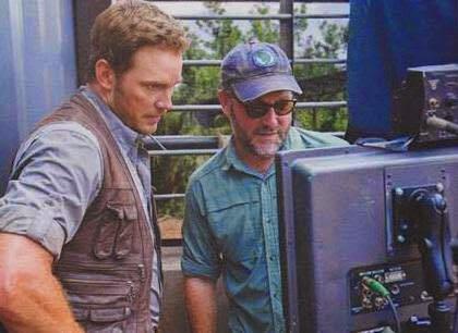 JURASSIC WORLD: NUEVAS IMÁGENES DESDE EL INTERIOR DE LA EMPIRE MAGAZINE