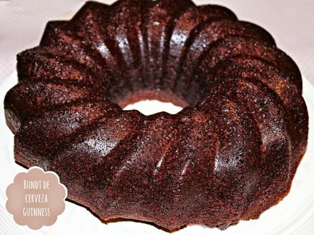 BUNDT DE CERVEZA GUINNESS