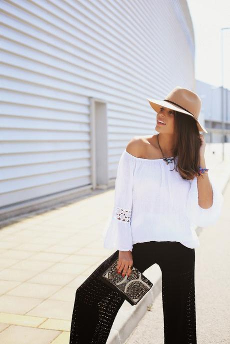 Hombros al aire Hombros al aire