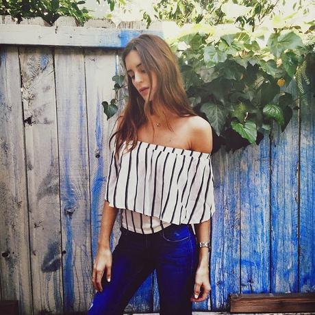 Hombros al aire Hombros al aire