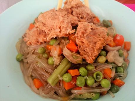 Fideos da batata con taquitos asados vegetales Vegesan