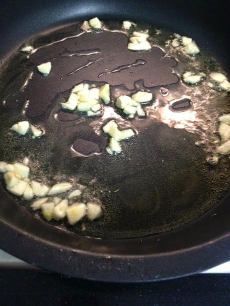 ALCACHOFAS CON JAMON Y SALSITA BLANCA