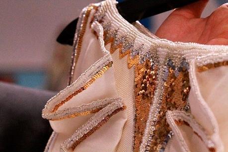 Vestido de novia de Nicholas & Atienza bordado a mano con lentejuela francesa y perlitas