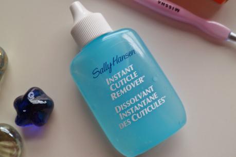 Cutículas Perfectas con Instant Cuticle Remover de Sally Hansen