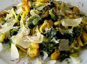 Tallarines gambas grelos azafrán