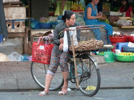 Escenas de mercado en Saigón