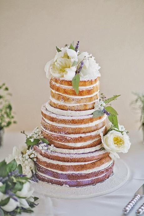 Naked Cakes. La última tendencia en tartas de boda | Bodas