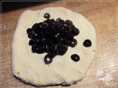 Pan damper australiano con aceitunas