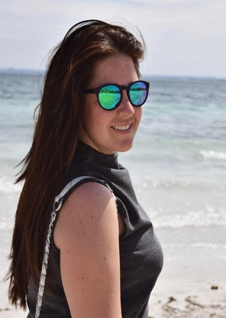 Mirrored sunnies, plastic shoes