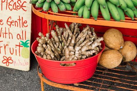 Crochet_Top-Levis_Vintage-Espadrilles-Revolve_Clothing-Maje_Belt-Outfit-Hawai-Kauai-Collage_Vintage-1