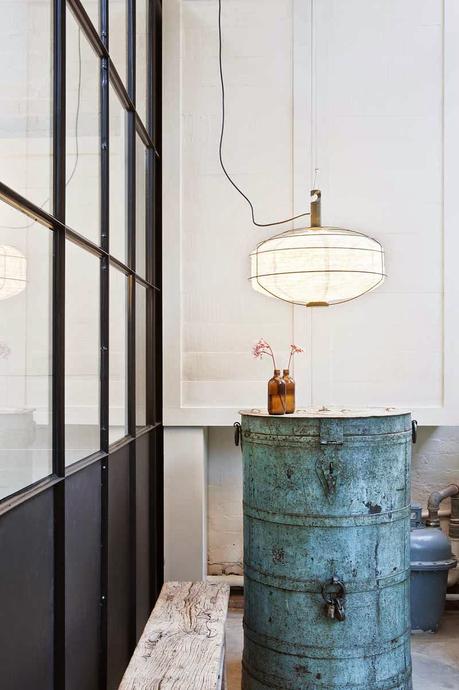 Combinación de estilos en este restaurante y local de té en Australia