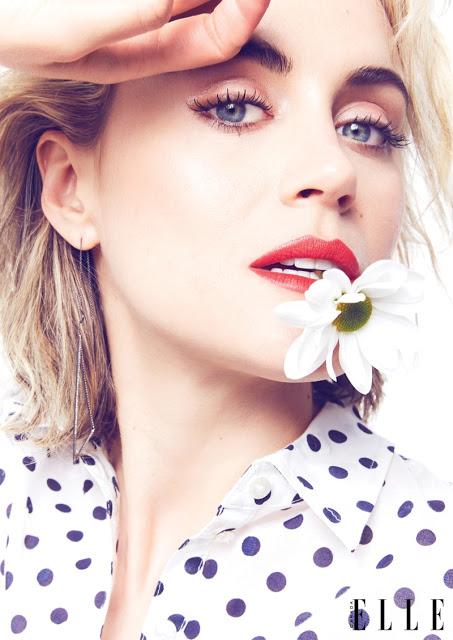 Increíble Taylor Schilling para ELLE Canadá