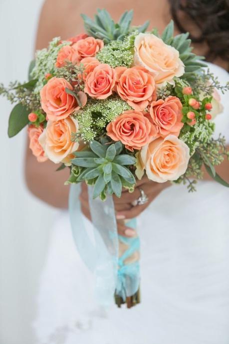 Ideas para decorar tu boda en color coral