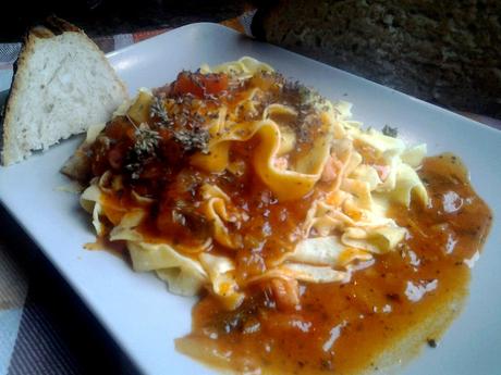 TALLARINES A LA AMATRICIANA ...PASTA FRESCA