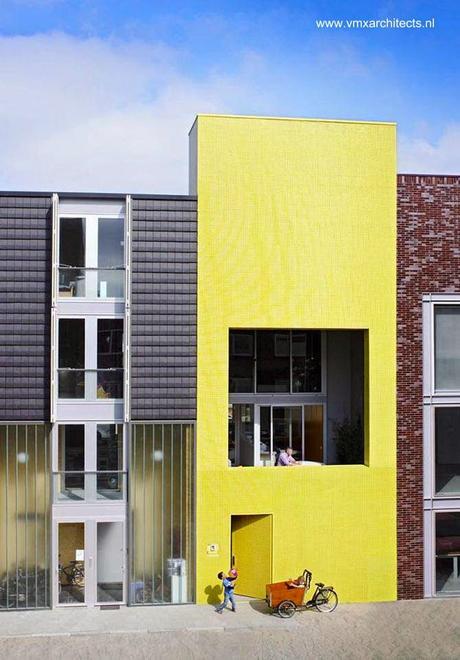 32 imágenes de fachadas de casas modernas.