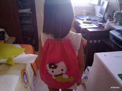 mochila hello kitty...