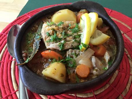 Caldillo de pescado, receta chilena 10660224_10153336023827318_236400107974043242_n