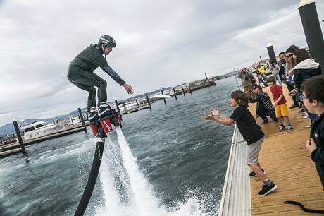 Exhibición Flyboard en Laredo