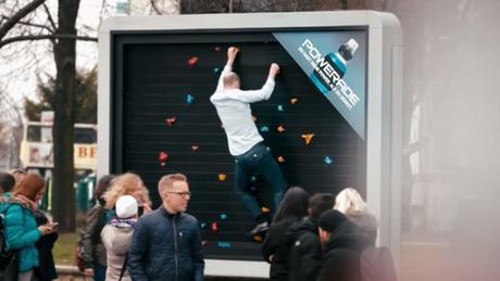 Powerade crea unas vallas publicitarias para hacer deporte