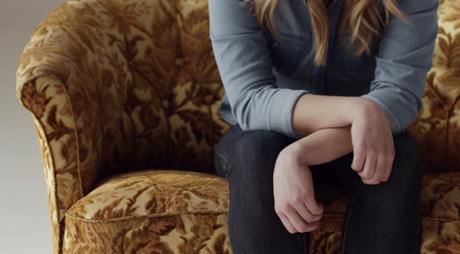 Dove pregunta a tres mujeres ciegas sobre la belleza en su nuevo spot en Suecia