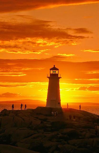 Peggys Point Lighthouse