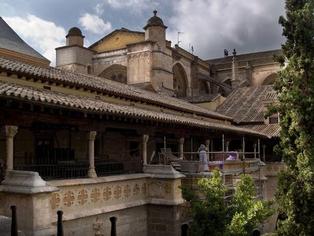 El Claustro de la Catedral de Toledo