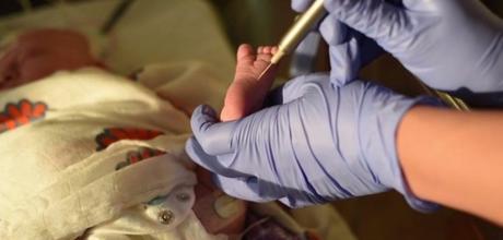 Sorprendente investigación demuestra que los bebés recién nacidos sí sienten dolor