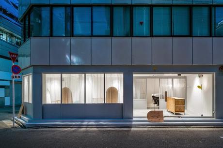 Una peluquería reducida a su mínima expresión, diseño interior en Japón.