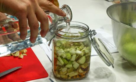 Beneficios del Vinagre de manzana y remedios caseros para el cabello