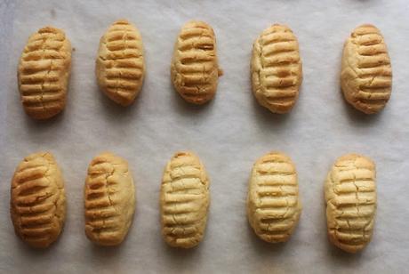 ALFAJORES RELLENOS DE DÁTILES Y ALMENDRA