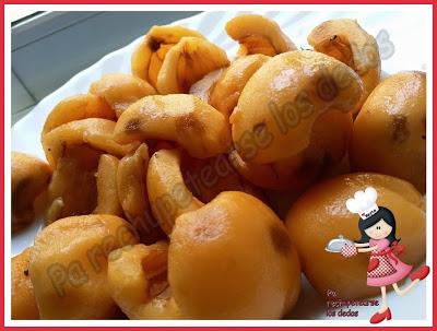 *Tarta de nísperos y merengue (thermomix)