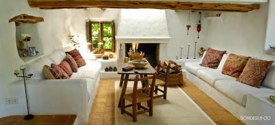 Casona Rustica en Azul y Blanco