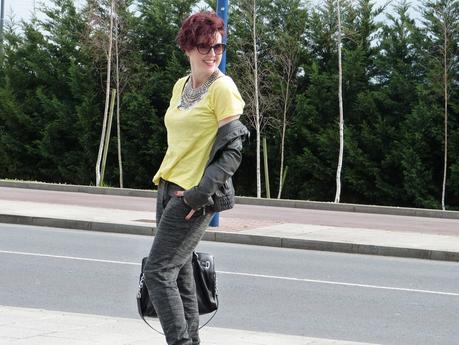 Camiseta amarilla (7)