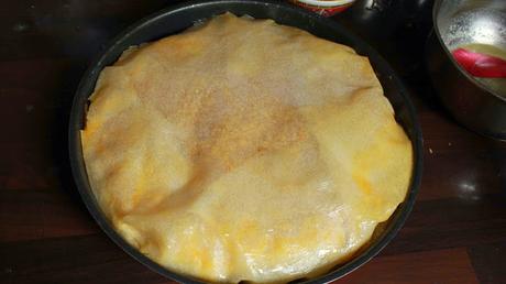 Pastela o bastila marroquí con pollo y almendras بسطيلة بالدجاج واللوز