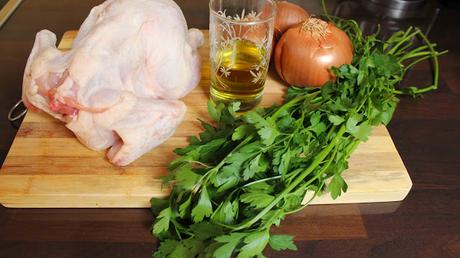 Pastela o bastila marroquí con pollo y almendras بسطيلة بالدجاج واللوز