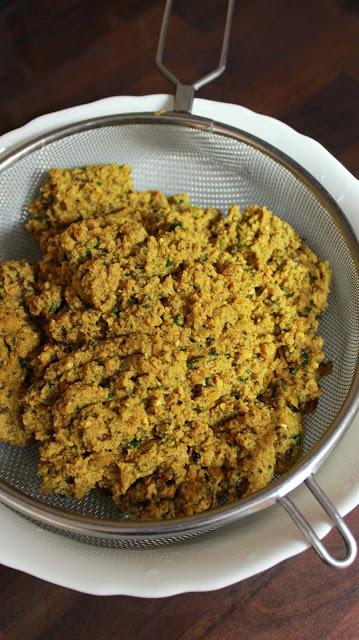 Pastela o bastila marroquí con pollo y almendras بسطيلة بالدجاج واللوز