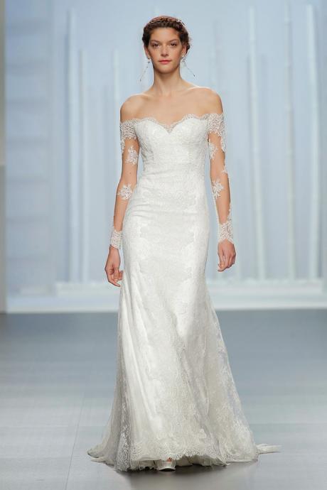 La nueva colección de vestidos de novia Rosa Clará 2016 apuesta por la belleza femenina en estado puro