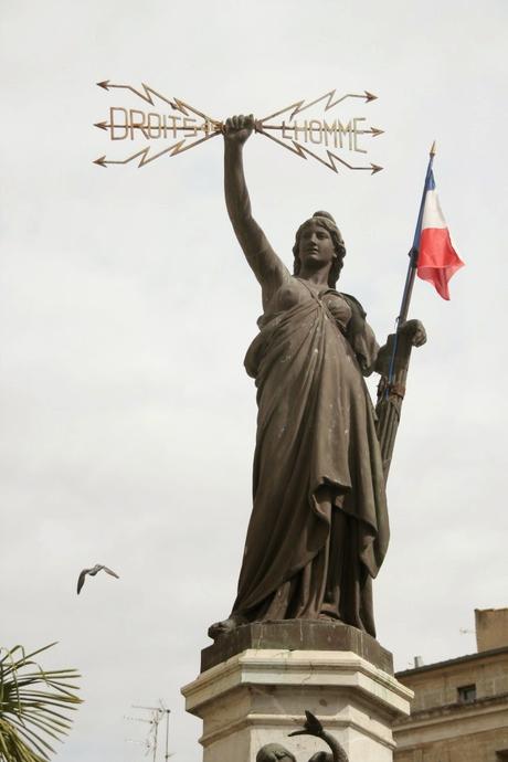 French Postcards: Part II - Postales desde Fracia: 2ª Parte