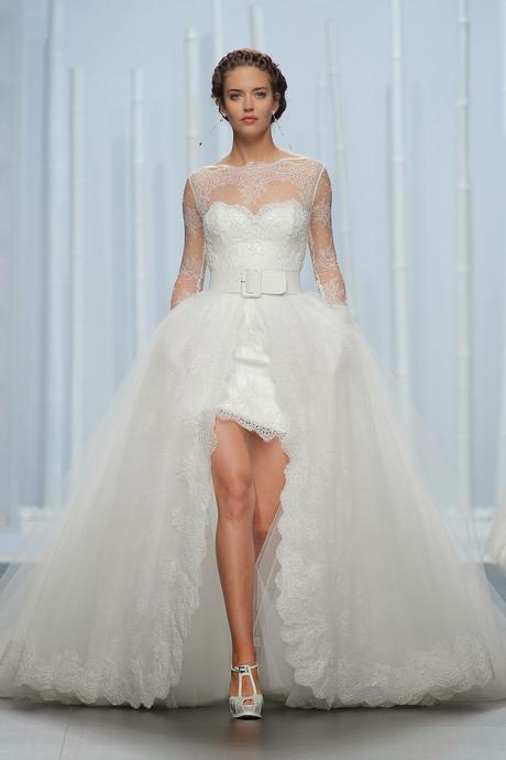 La nueva colección de vestidos de novia Rosa Clará 2016 apuesta por la belleza femenina en estado puro